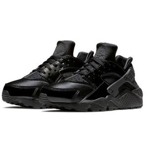 Triple Black Nike Huaraches